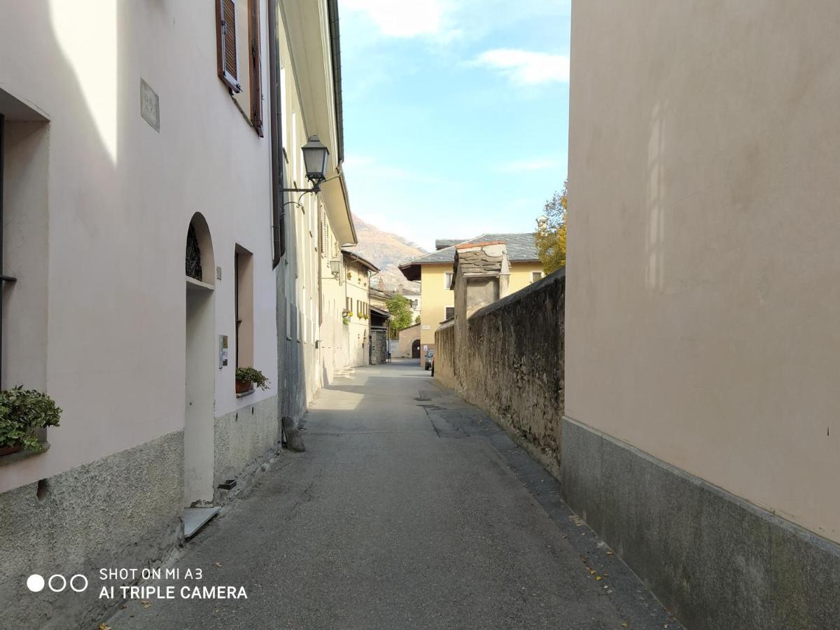 Un Oeil Sur La Cathedrale Apartman Aosta Kültér fotó